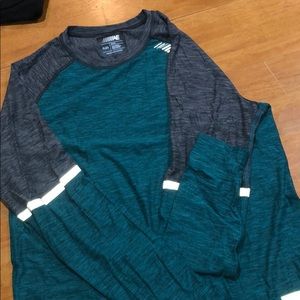 American Eagle Flex Long Sleeve Tee Gray and Blue